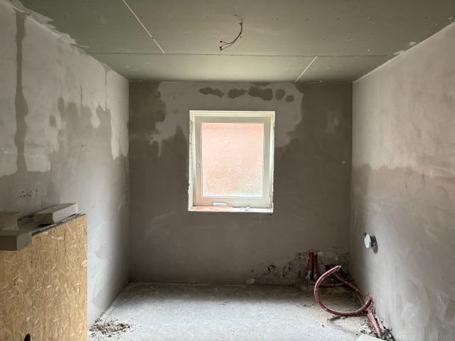haustechnik_bhs_referenzbild_badezimmer_rohbau_verputzt_1_1_640x480